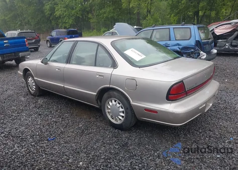 1996 Oldsmobile 88 Ls из США, поврежденный, VIN 1G3HN52K5T4820832